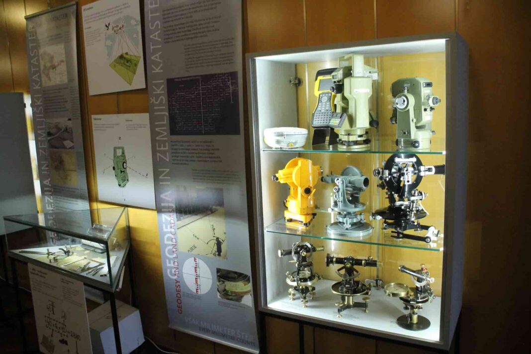 mostra geodesia Kulturni dom