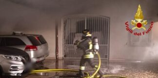 incendio di tre automobili