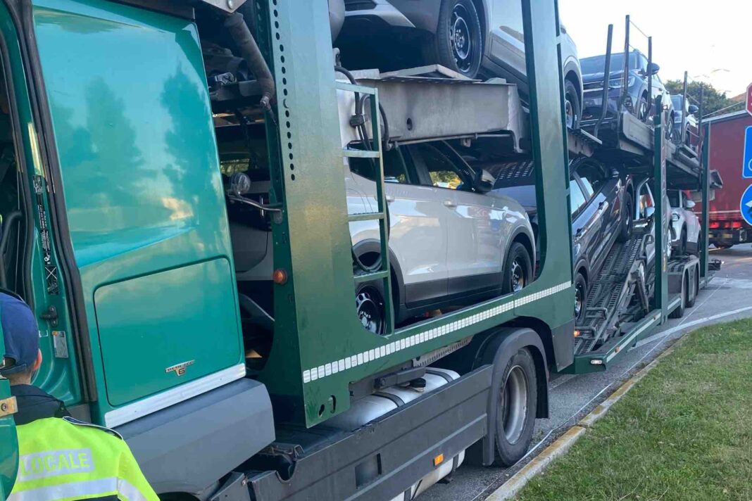 gorizia@news - operazione strade sicure monfalcone - sanzioni autocarri.jpg