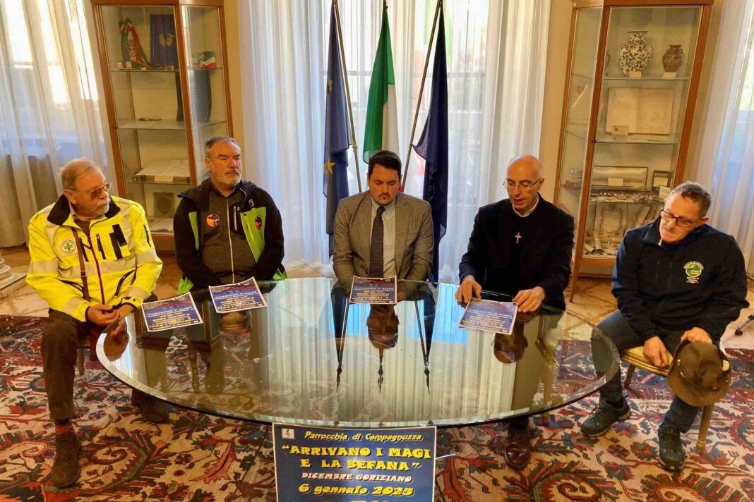 gorizia@news - arrivano Magi e befana - discesa campanile di Campagnuzza