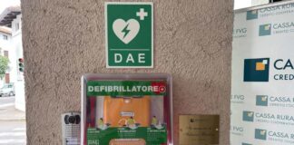 defibrillatore semiautomatico a Lucinico