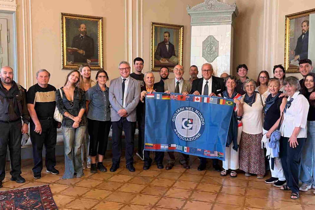 Giuliani nel mondo