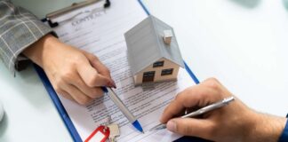 Gorizia, in crescita i prezzi delle case, +15% in città e numeri record in provincia firma di un contratto di compravendita immobiliare